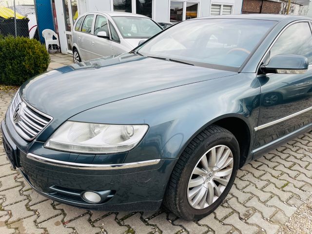 Volkswagen Phaeton V6 NAVI/LEDER/NAVI/GLASSD./XENON