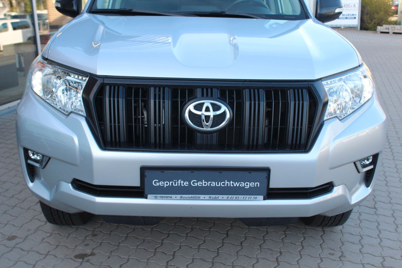 Toyota Land Cruiser Basis 2.8 Automatik*4x4*AHK*PDC*GJR foto 12