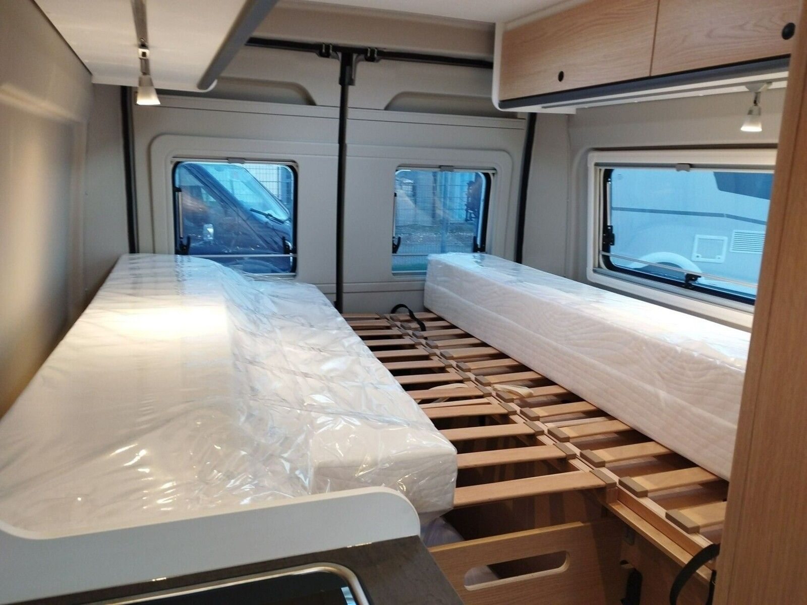 Fahrzeugabbildung Sunlight Adventure Cliff 602 Automatik, Dörr Edition, LTE