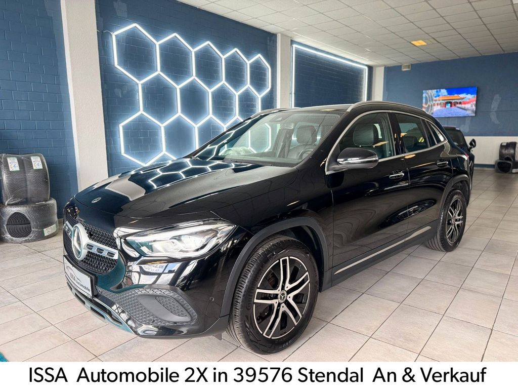 Mercedes-Benz GLA 200