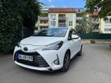 Toyota Yaris 1,5-l-VVT-i Hybrid CVT - - Toyota Yaris Gebrauchtwagen in Köln