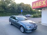 Mercedes-Benz C 180 T BlueEFFICIENCY Avantgarde NAVI LEDER PDC - Mercedes-Benz Kombi aus dem Jahr 2011