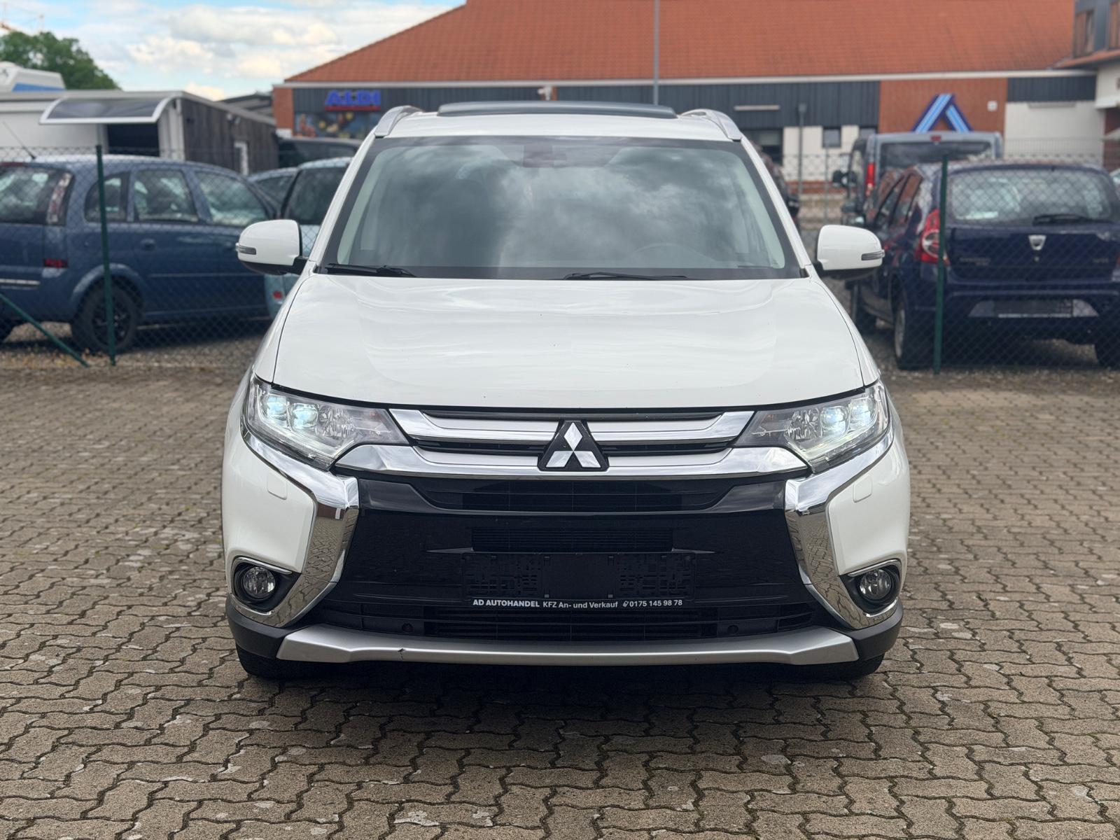 Mitsubishi Outlander  4WD/Acc/Schiebedach/7Sitzer/Aut.
