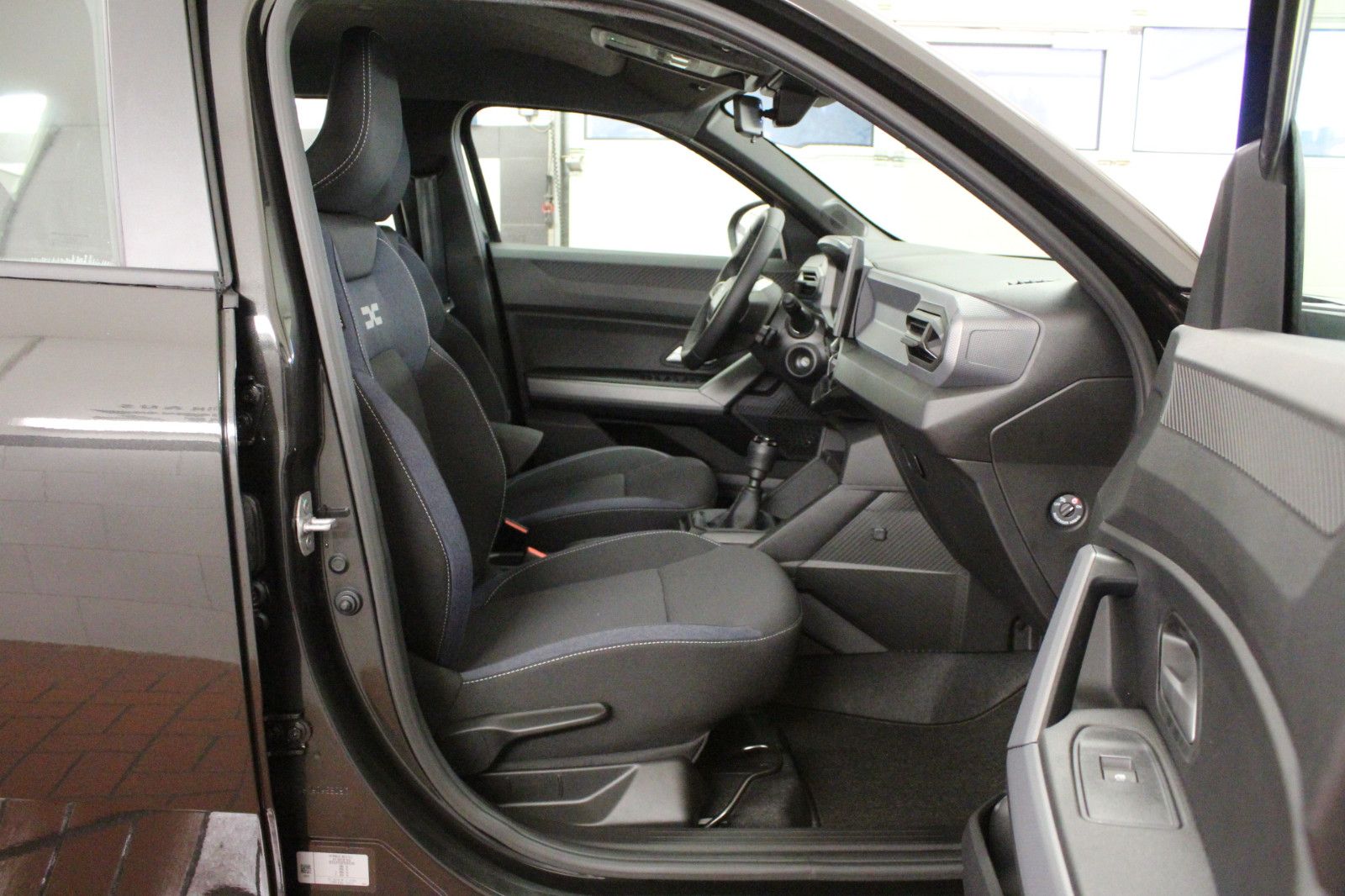 Fahrzeugabbildung Dacia Duster mild hybrid 140 Expression*Winterp.*MY 26