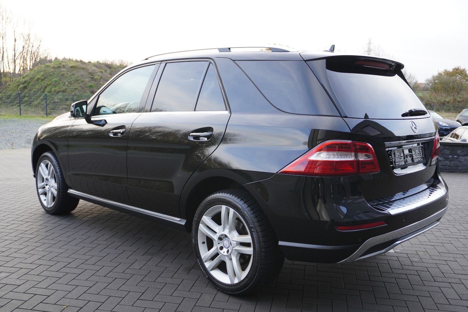 Fahrzeugabbildung Mercedes-Benz ML 250 CDI BlueTec