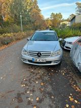 Mercedes-Benz MERCEDES Benz W204 - gebrauchte Mercedes-Benz 220 aus dem Jahr 2010