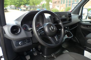 Mercedes Sprinter - 11