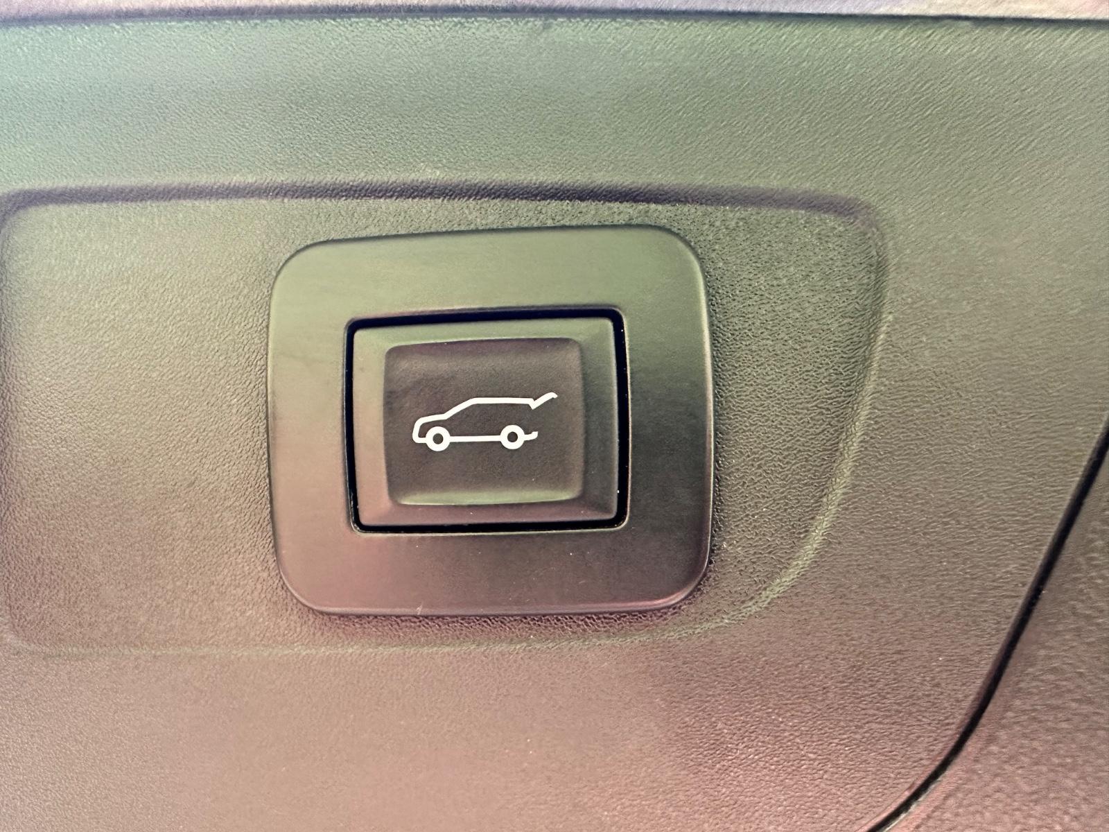 Opel Insignia B ST Navi Massage HuD Kamera ACC AHK