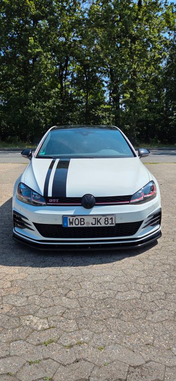 Image of Volkswagen Golf