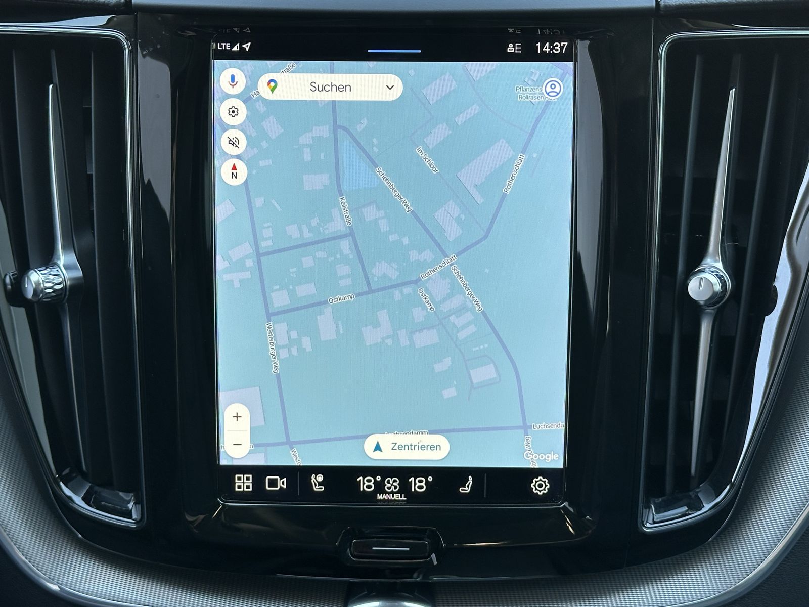 Fahrzeugabbildung Volvo XC60 B5 AWD Ultimate Dark NAV+LED+ACC+360°+PANO