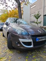 Renault Scenic - Rentnerauto  - Renault Scenic Gebrauchtwagen in Frankfurt