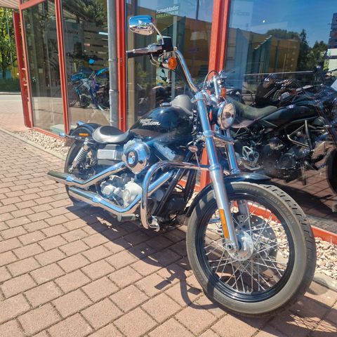 Harley-Davidson FXDB Street Bob FD2  erst 3800km