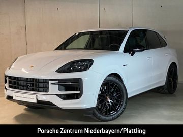 Porsche Cayenne - 1