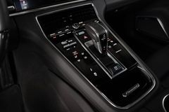 PORSCHE Panamera Turbo S E-Hybrid Sport Turismo - VOLL