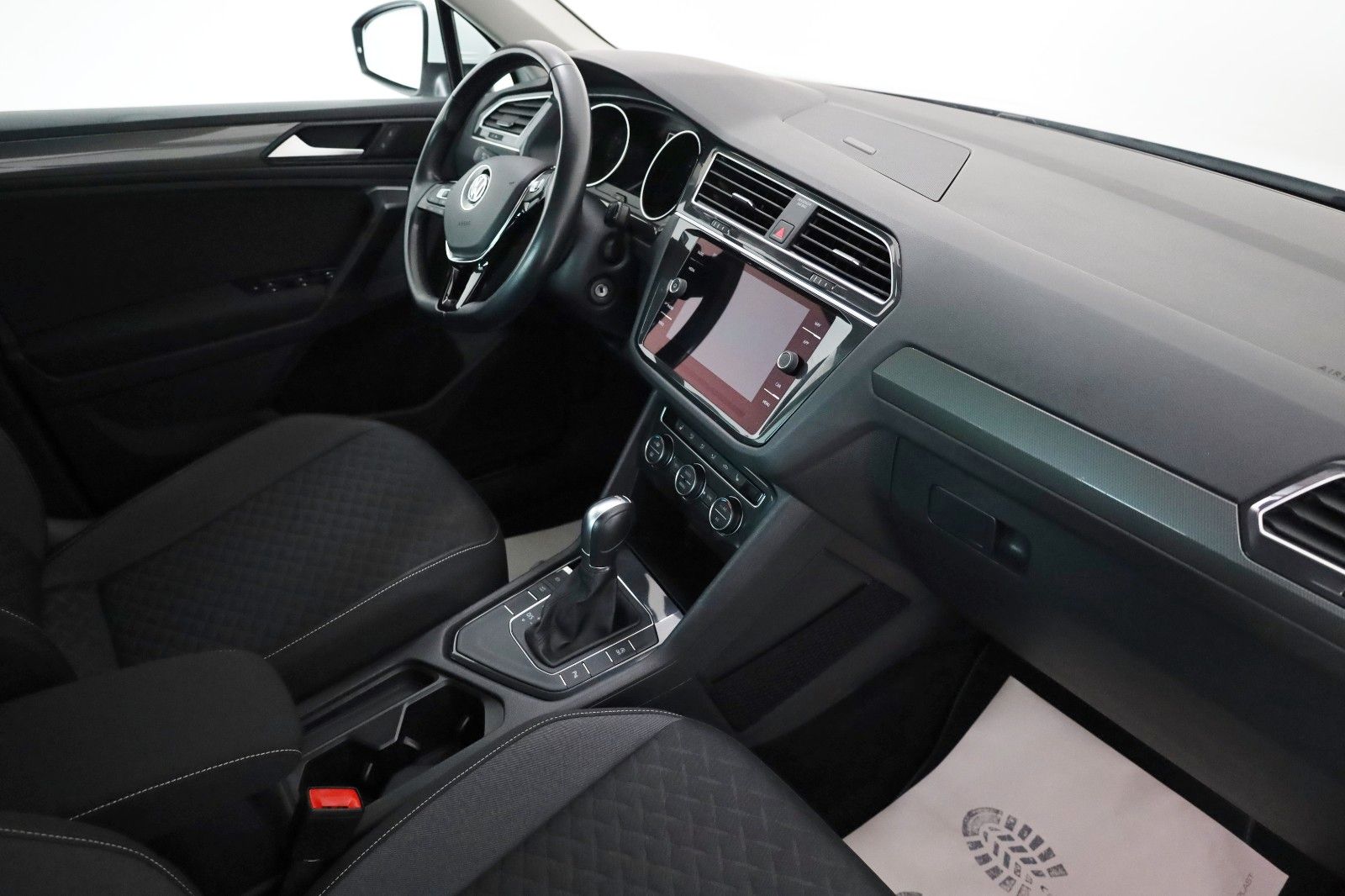 Fahrzeugabbildung Volkswagen Tiguan Join Navi,LED,ACC,SH,PDC,abn. AHK