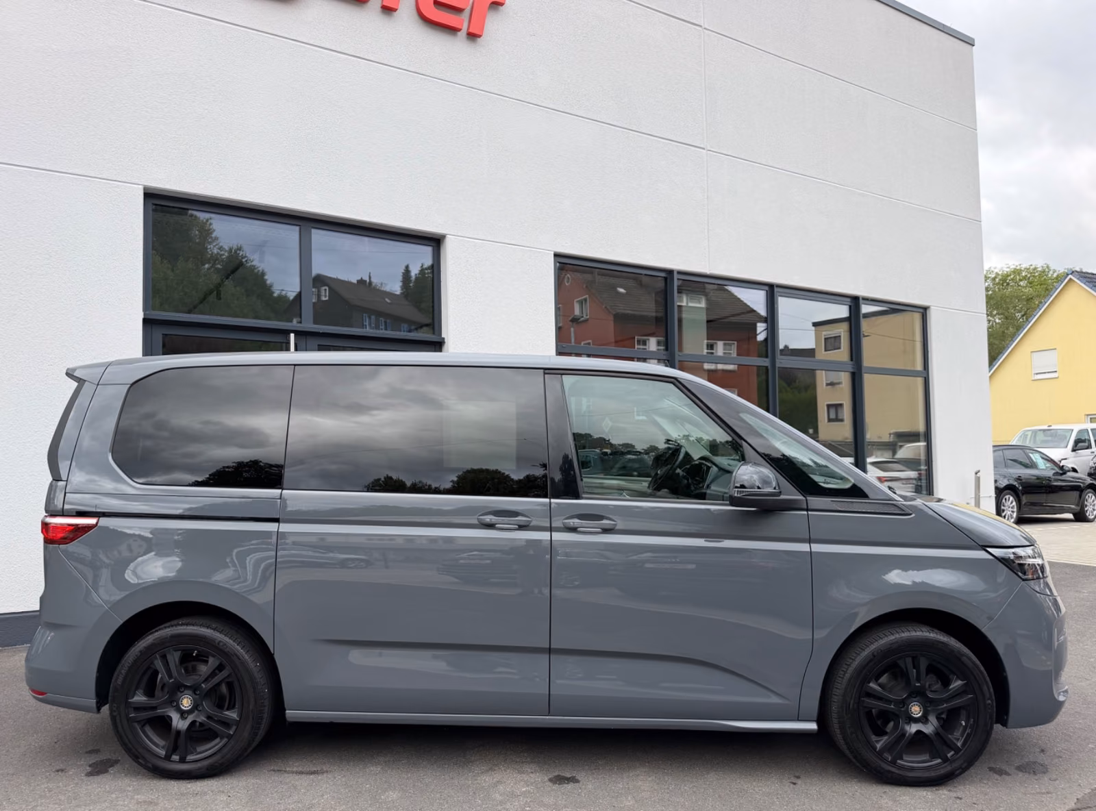 Volkswagen T7 Multivan 2.0 TDI 7-Sitzer