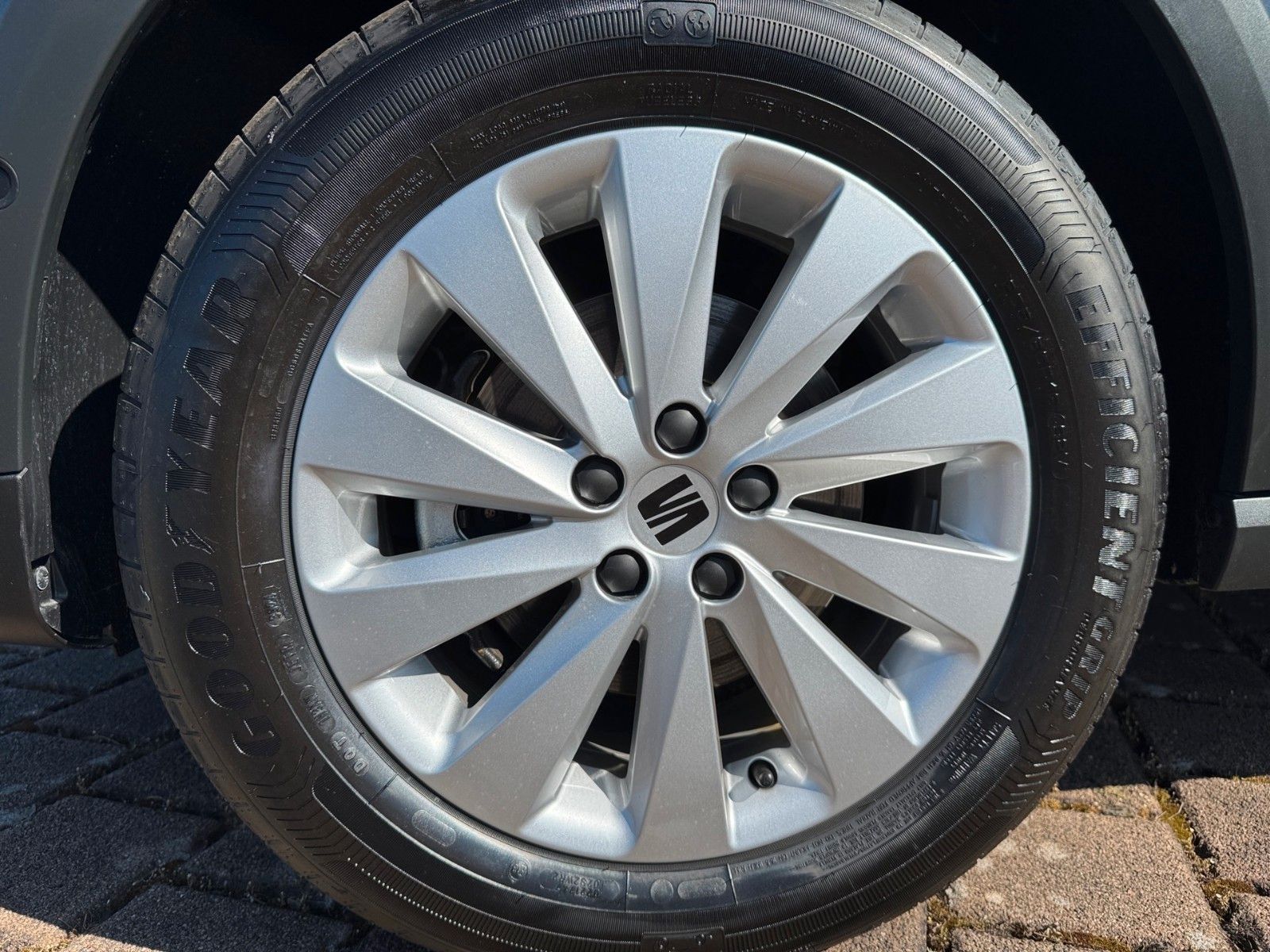 Fahrzeugabbildung SEAT Arona Style 1.0TSI