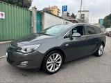 Opel Astra 1.4 Turbo 140CV Sports Tourer Cosmo - Opel Astra aus 2011: Turbo
