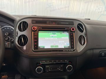 Volkswagen Tiguan - 10
