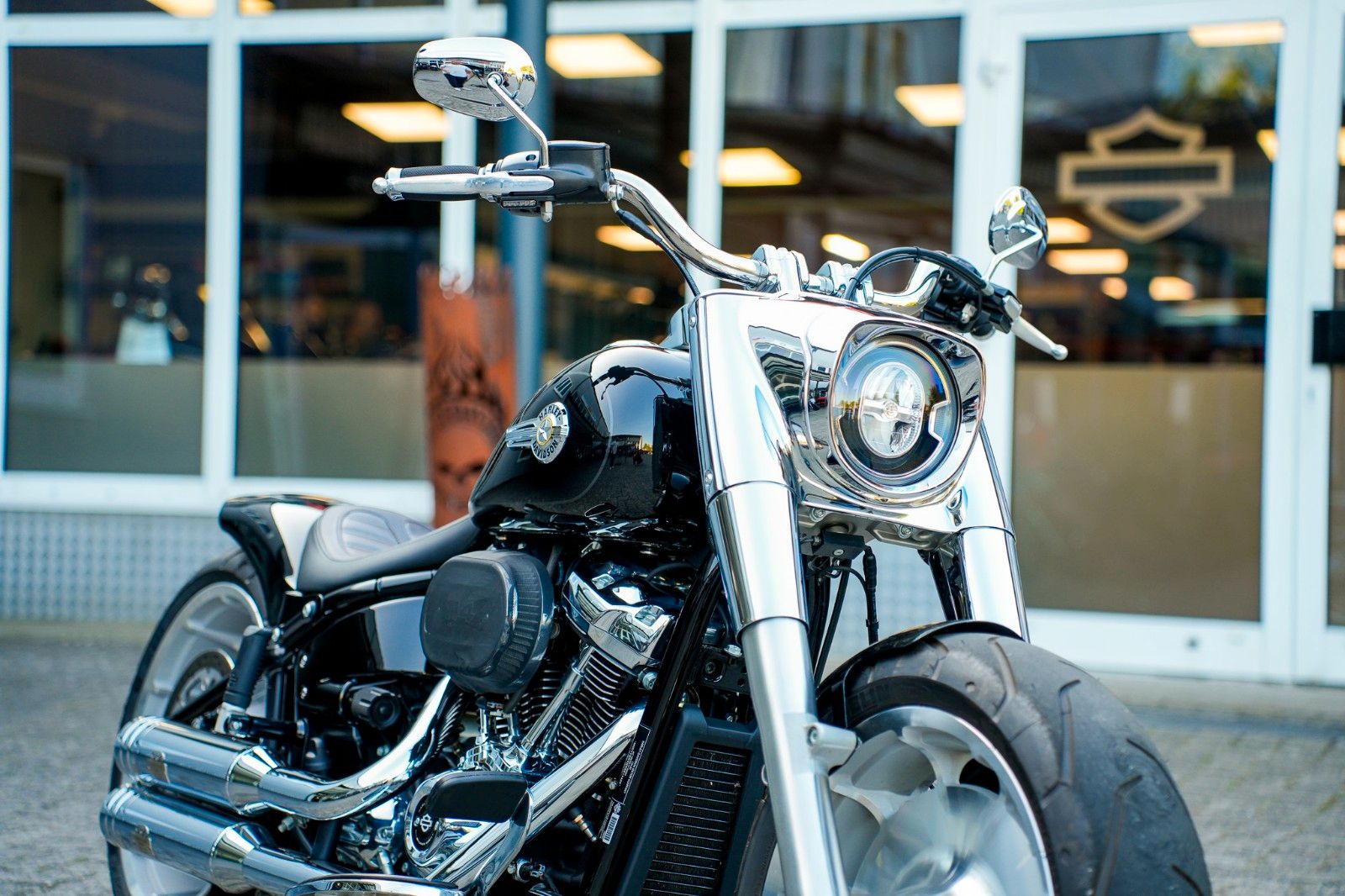 Fahrzeugabbildung Harley-Davidson SOFTAIL FAT BOY FLFBS 114 - JEKILL&HYDE -