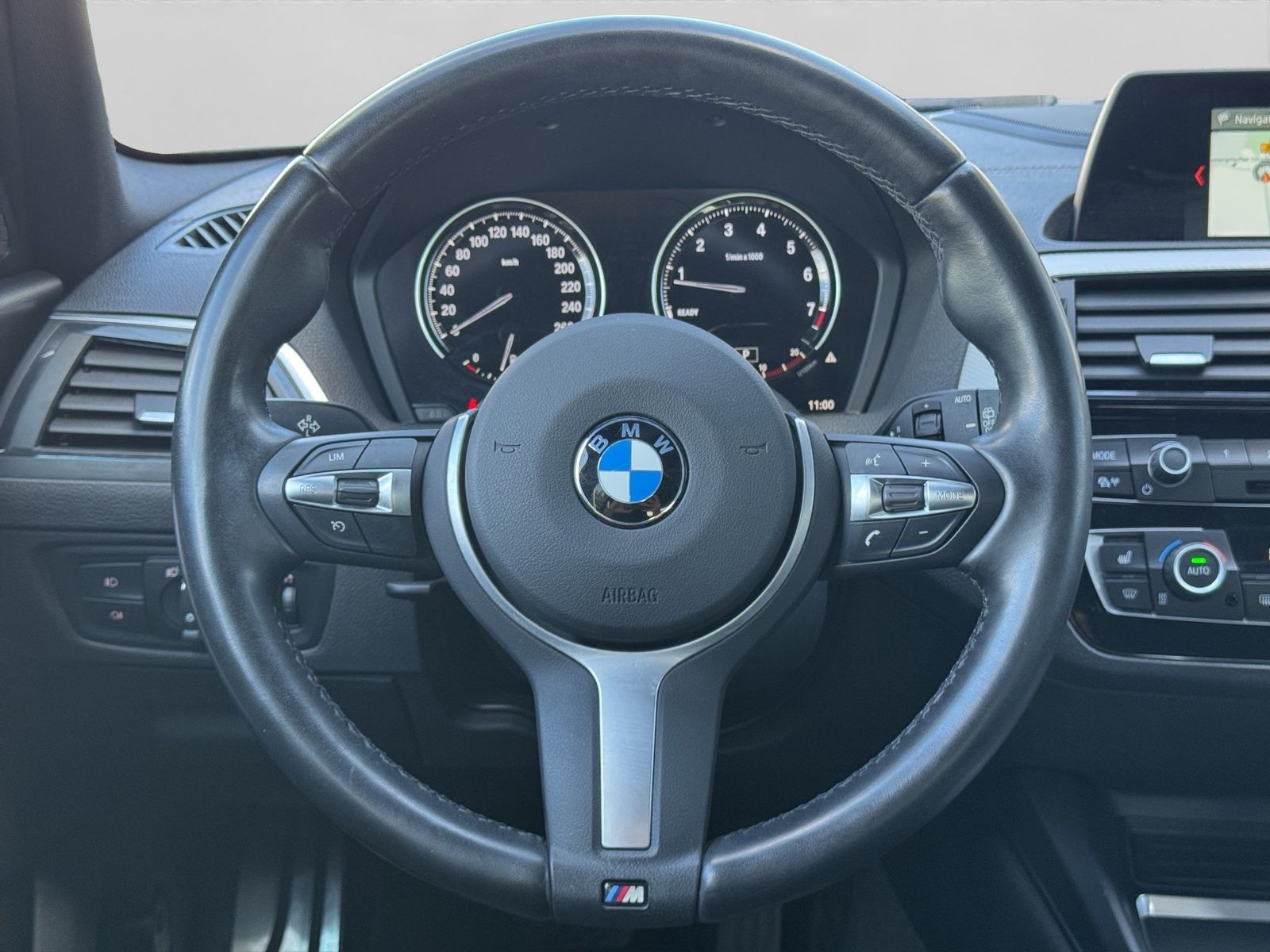 BMW 120i 5-Türer M Sport Harman Kardon Navi Sitzheiz foto 22