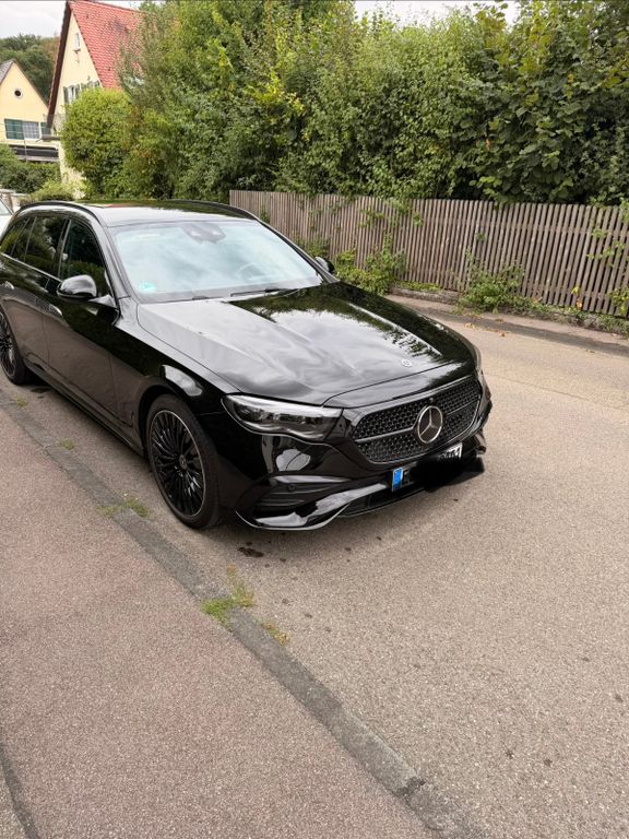 Image of Mercedes-Benz E 220