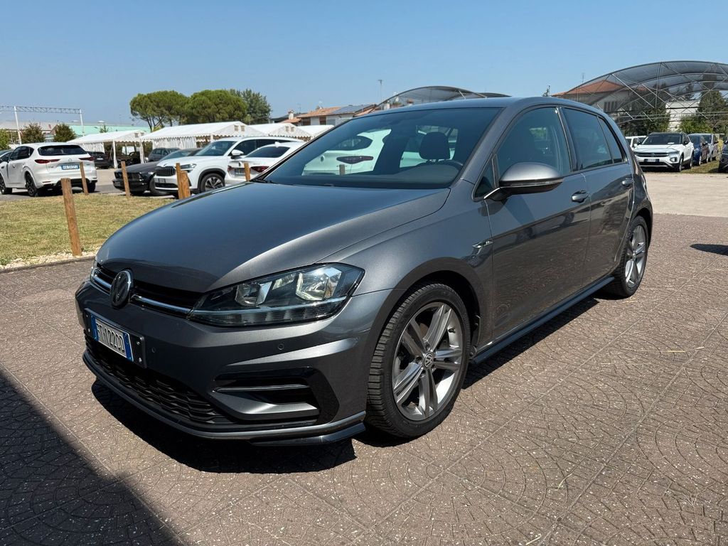 Image of Volkswagen Golf