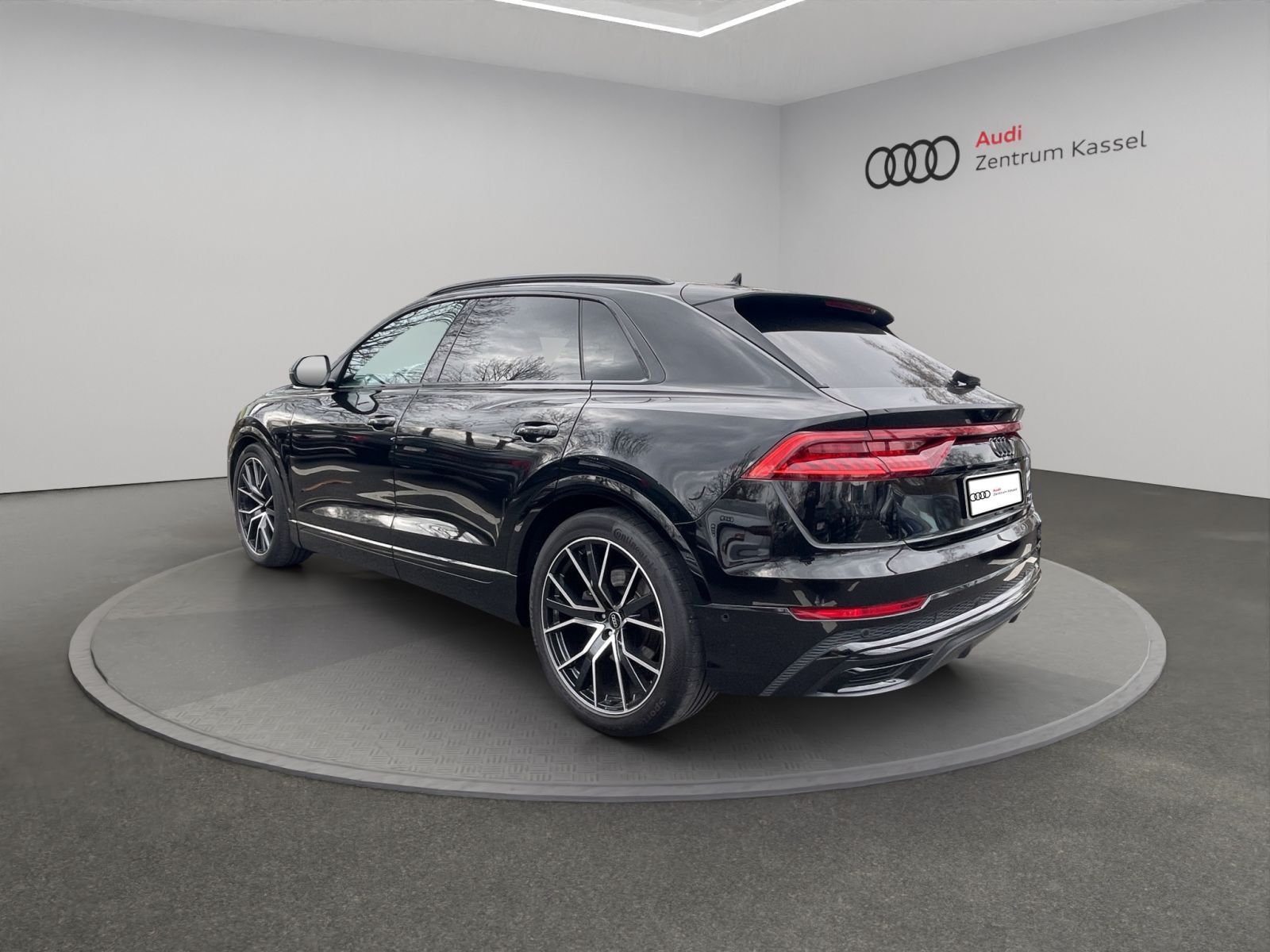 Audi Q8 50 TDI quattro Matrix B&O Pano HuD AHK 360° foto 4