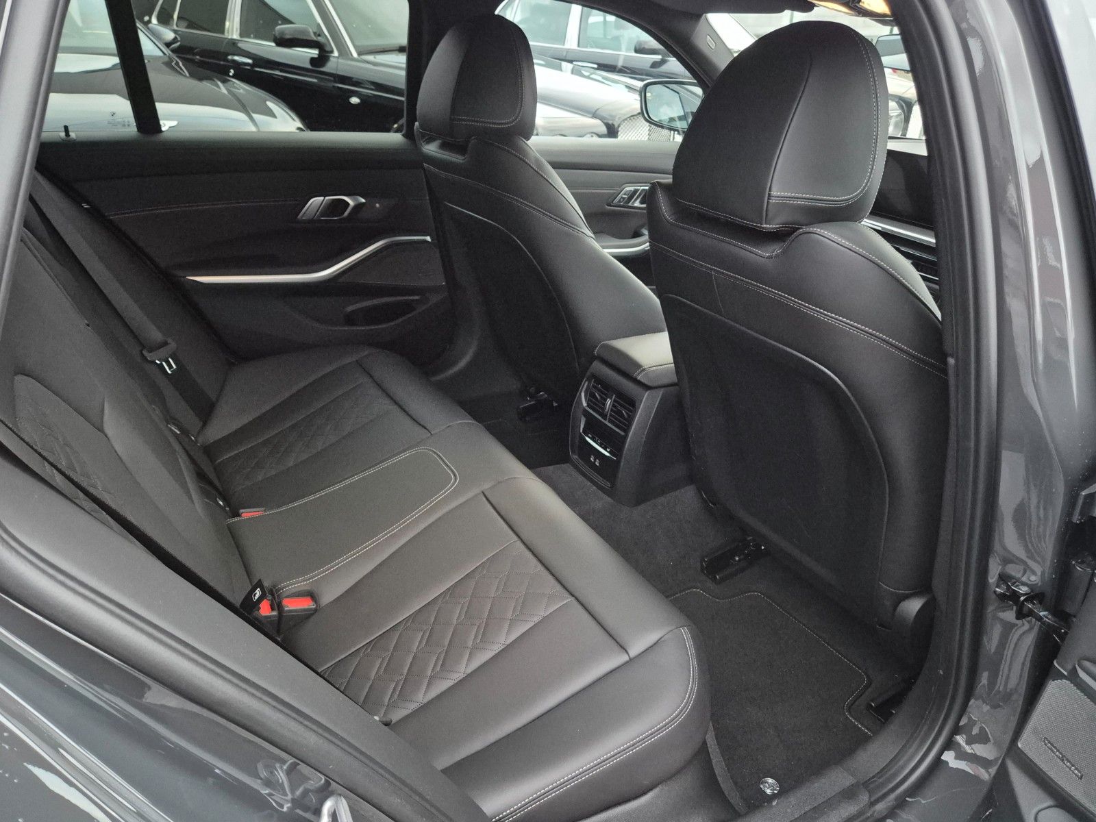 Fahrzeugabbildung ALPINA B3 GT/H&K/HUD/Carbon/Pan/Neuzustand