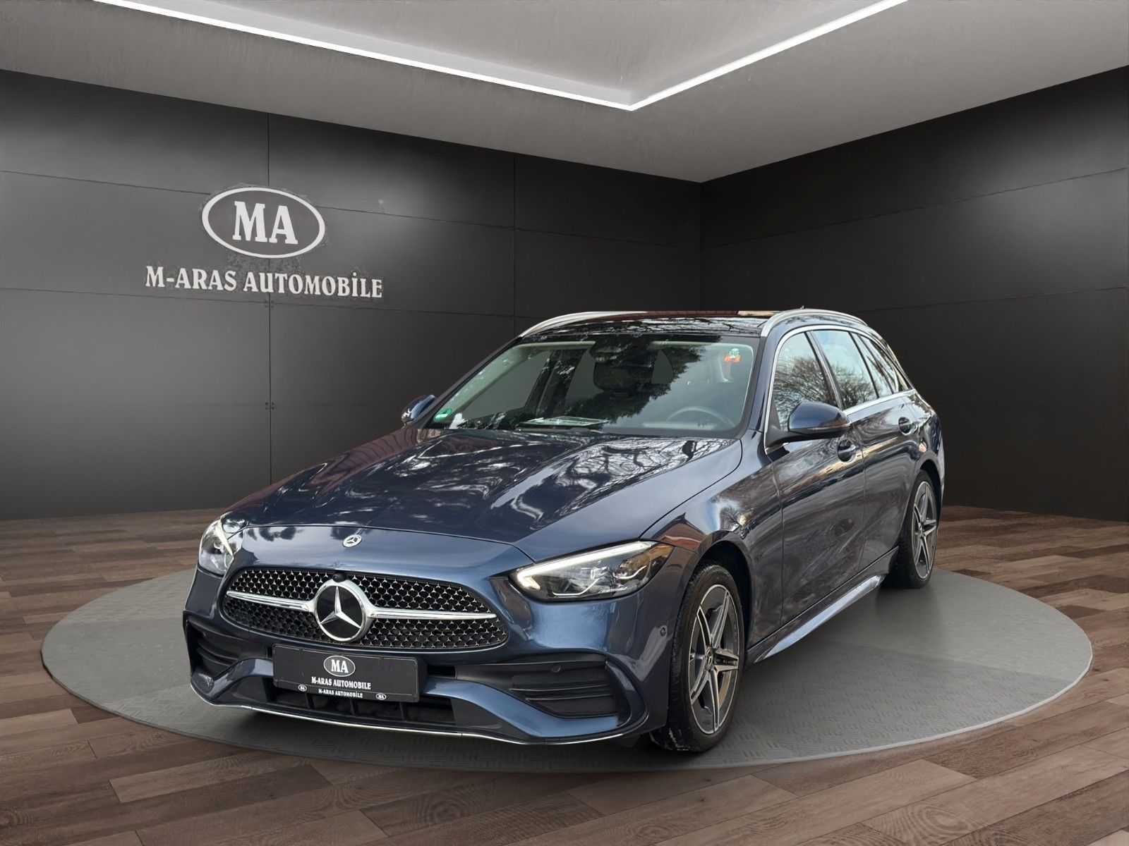 MERCEDES-BENZ C 300 T de 4Matic AMG Pano AHK
