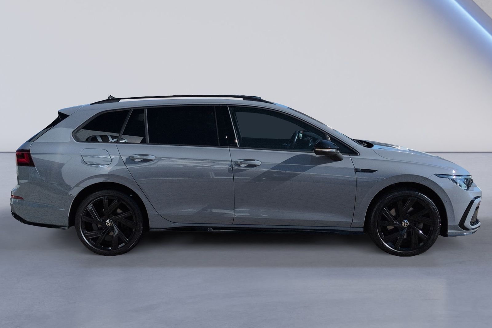 Golf VIII Variant 2.0 TSI DSG R-Line STHZ+AHK+