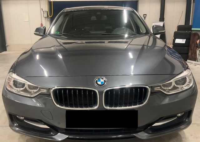 BMW 320d Touring,Bi-Xenon,HUD,Navi Pro,360°,X-Drive