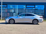 Lexus ES 300 300h Automatik 2023  - gebrauchte Lexus Limousine