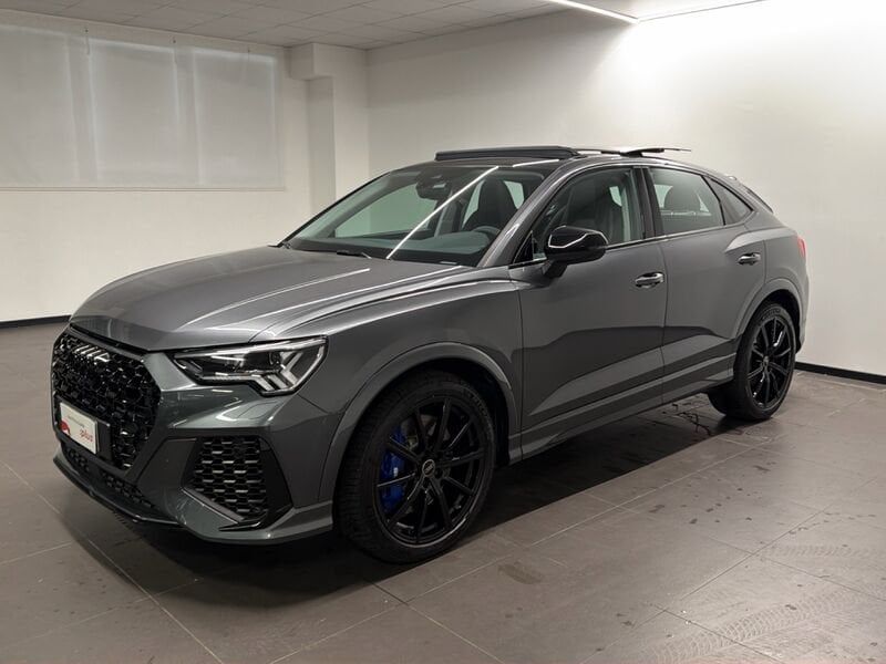 Image of Audi Q3