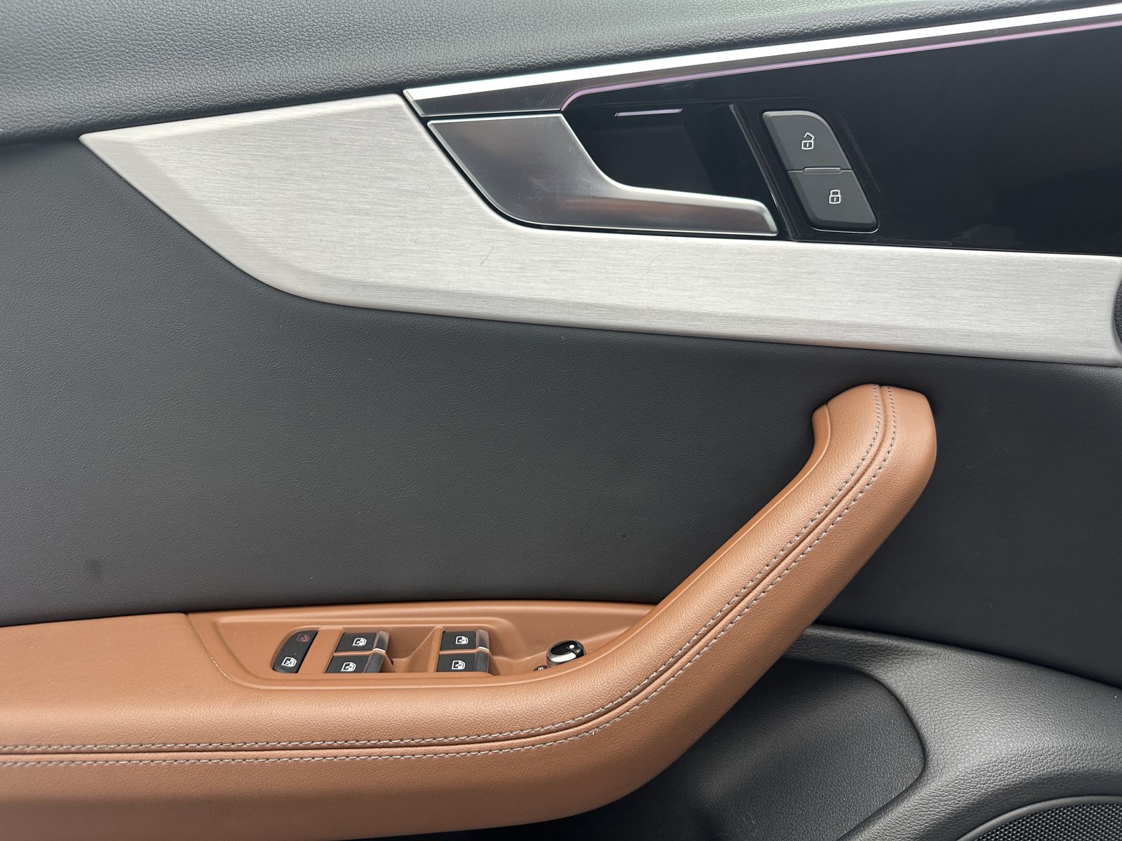 Audi A4 45 TFSI Quattro Edition NAVI-LEDER-SITZH foto 18