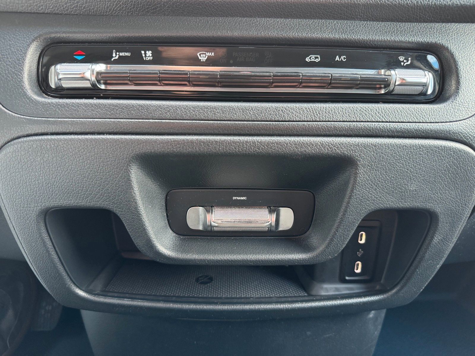 Fahrzeugabbildung Mercedes-Benz Vito 116 CDI 9G Klima Kamera AHK2,5to