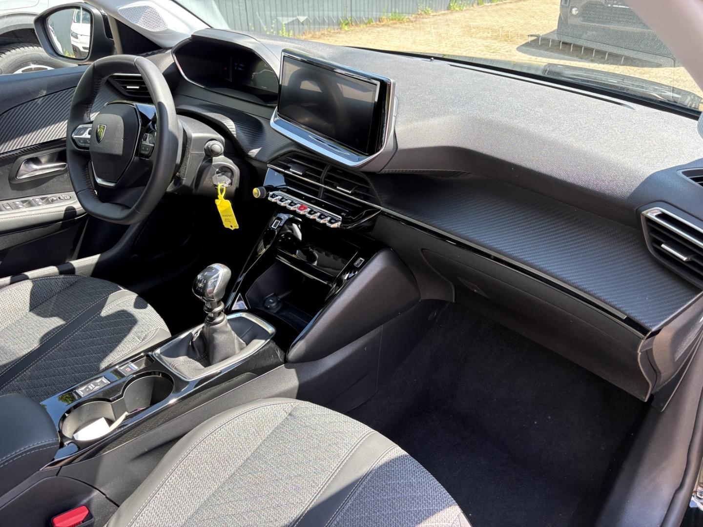 Peugeot 208 Allure NAVI, LED, KAMERA