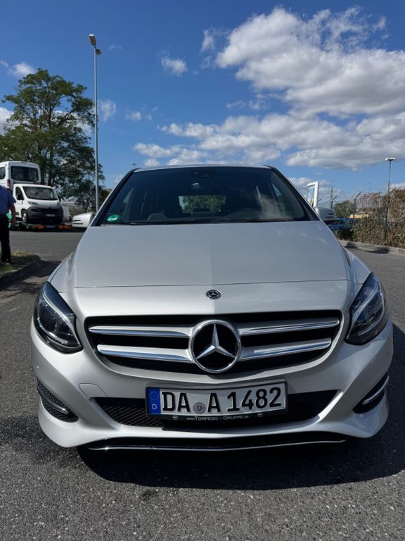 Image of Mercedes-Benz B 200