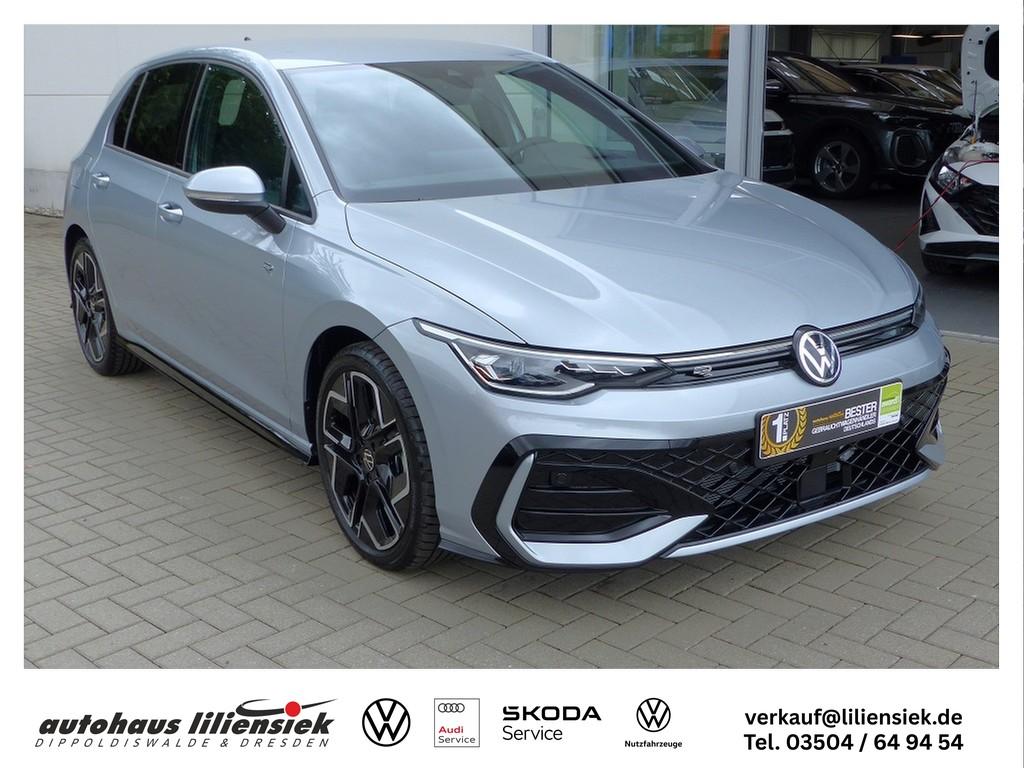 Volkswagen Golf 8 1.5 eTSI DSG R-Line ACC/LED/RFK