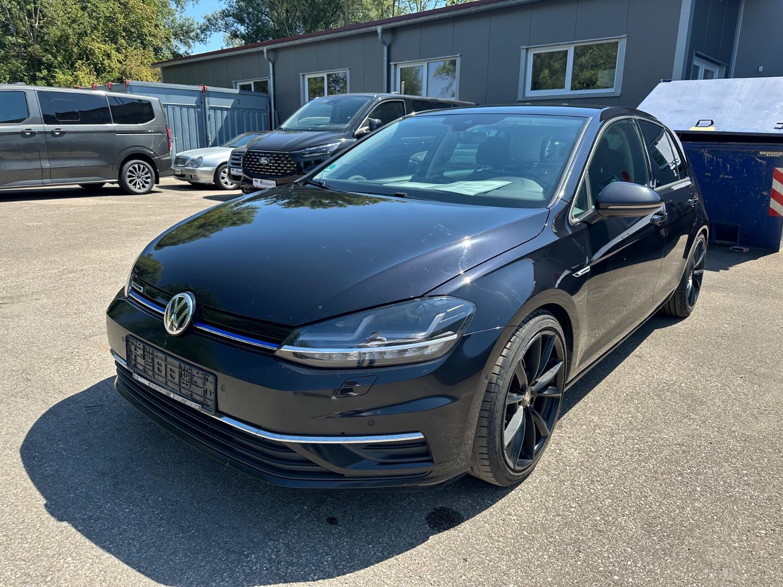 Volkswagen Golf VII Lim. IQ.DRIVE BlueMotion*AHK/8-fach/ACC