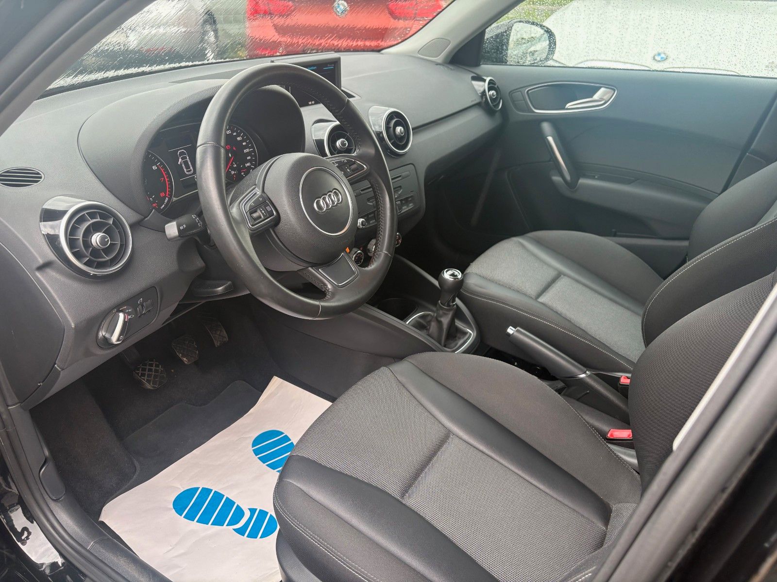 Fahrzeugabbildung Audi A1 1.4 TSI SPBK S LINE edition Navi Xenon SPORTP