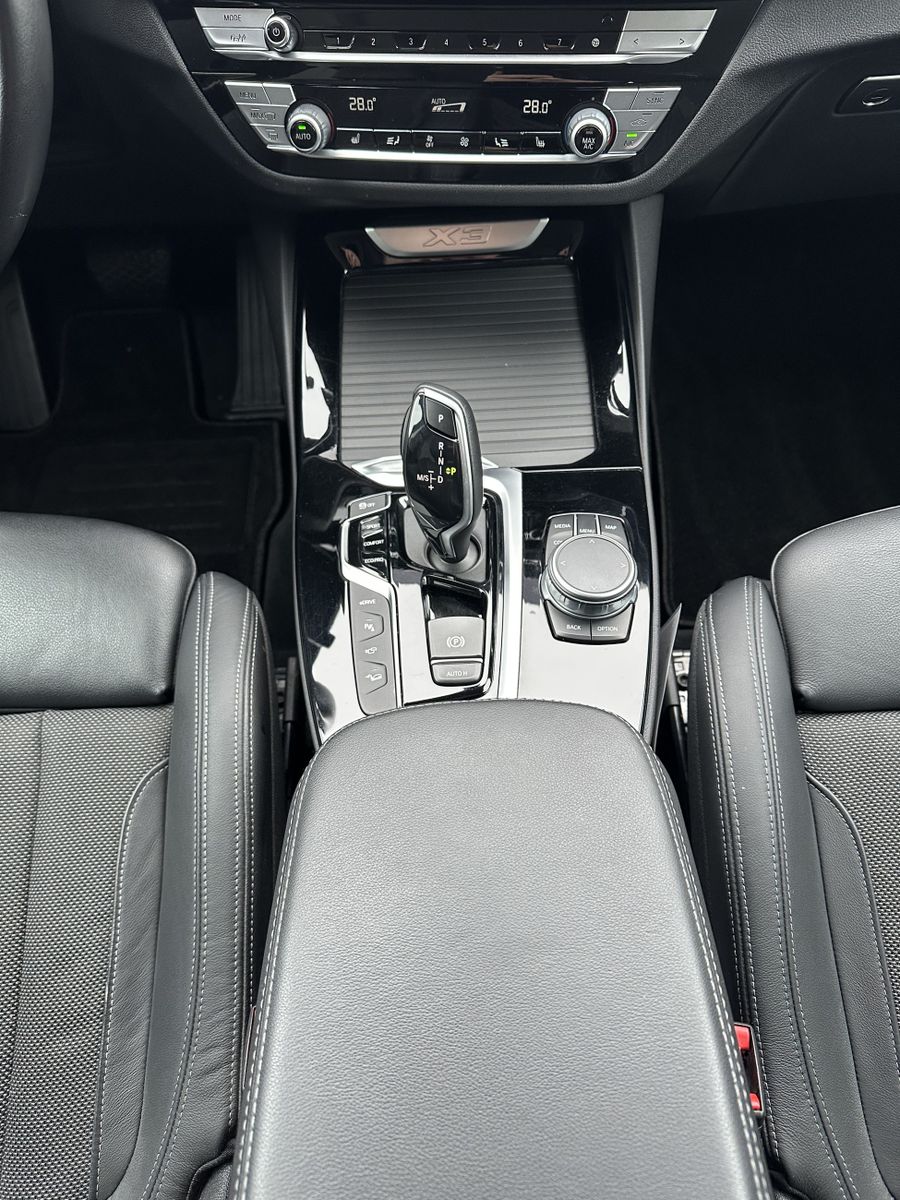 Fahrzeugabbildung BMW X3 xDrive30e xLine NAV+LED+HIFI+ACC+360°-KAMERA