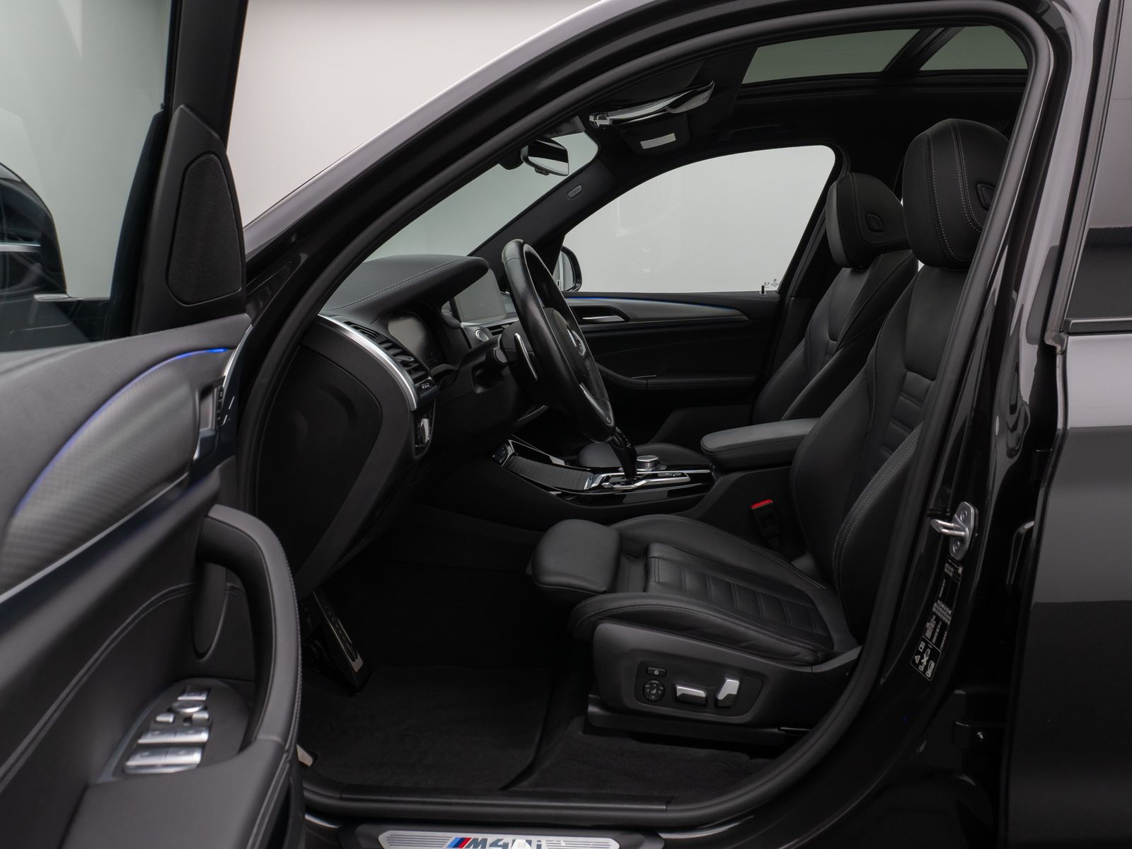 Fahrzeugabbildung BMW X3 M40i Panorama Kamera HUD DAB HiFi AHK Komfort