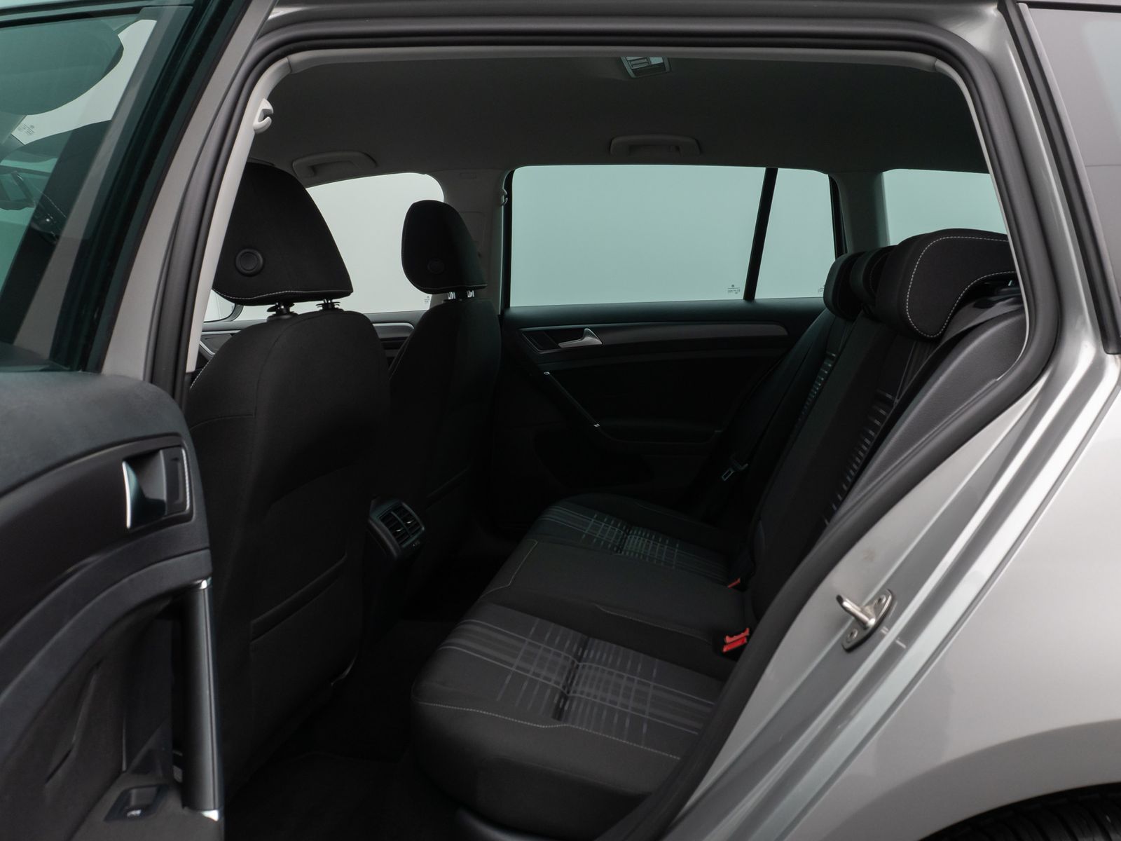 Fahrzeugabbildung Volkswagen Golf VII Variant Lounge BMT Sitzhzg Navi AHK