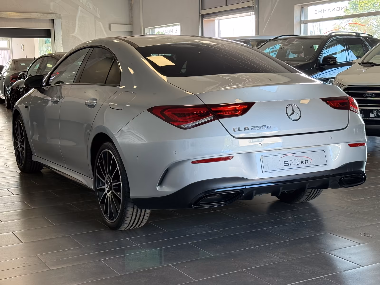 Mercedes-Benz CLA 250 e Edition AMG Head-Up/Pano/Burm/ACC/360°