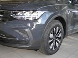Volkswagen Tiguan MOVE 1.5 TSI DSG Navi LED - Volkswagen Tiguan mit Benzin-Antrieb: Geländewagen, Automatik