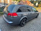 Opel Vectra mit neue TÜV - Opel Vectra aus 2004: Kombi