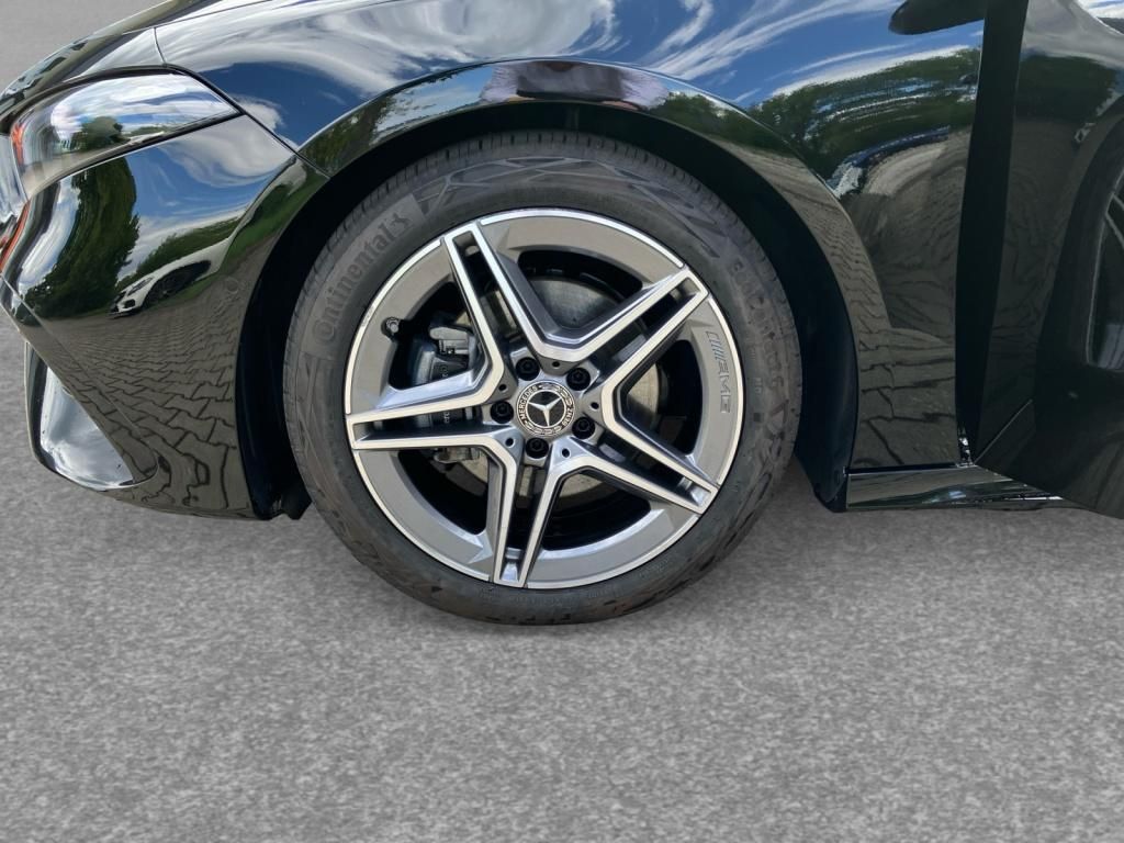 Fahrzeugabbildung Mercedes-Benz A 200 AMG Line AMG*LED*SpurH*PDC*RFK*AHK