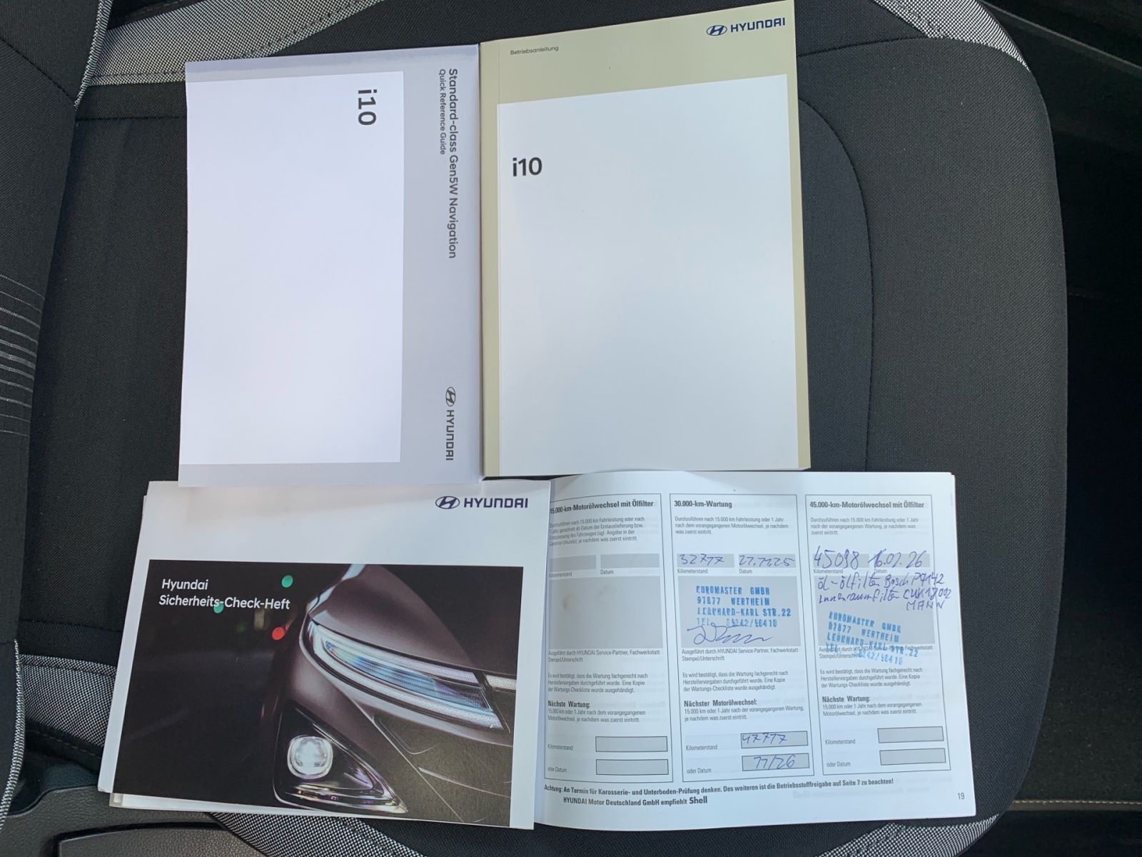Fahrzeugabbildung Hyundai i10 1.0 Select Navi Kamera Allwetter