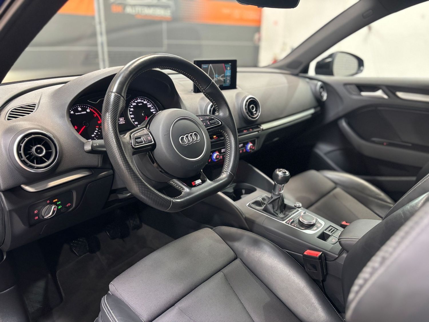 Fahrzeugabbildung Audi A3 S line ultra#Xenon#Navi#19"#Navi